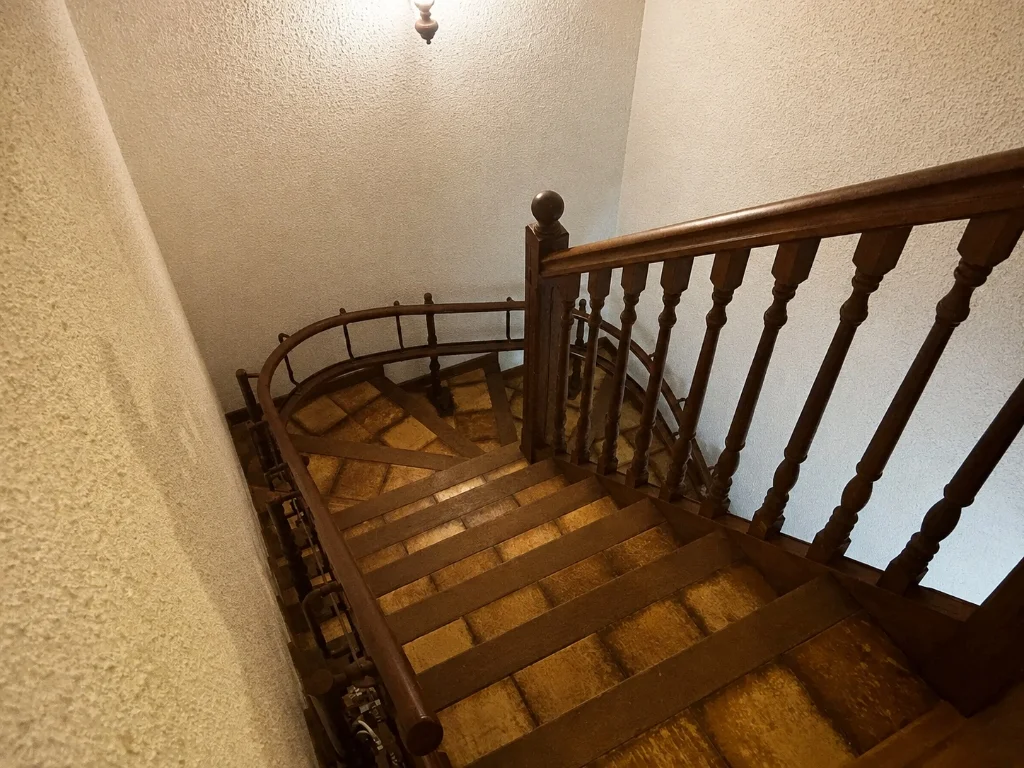 Intégration rail double courbé Stannah